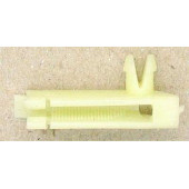 Скоба крепления тяги замка двери ВАЗ 2110 правая <b>ДААЗ 2110-6105094</b>