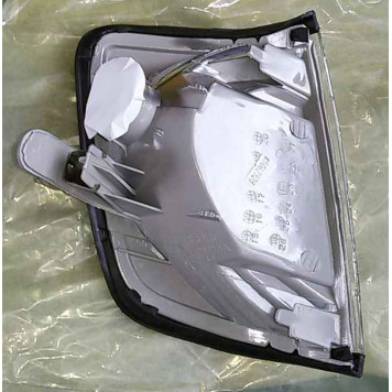 Указатель поворота левый прозрачный MERCEDES W124 84-93 / E-класс 93- / <b>DEPO 440-1606L-UE-C</b>-1