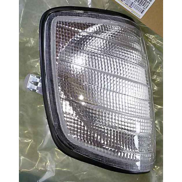 Указатель поворота правый прозрачный MERCEDES W124 84-93 / E-класс 93- / <b>DEPO 440-1606R-UE-C</b>