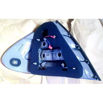 Фонарь задний MERCEDES W211 06-09 диоды <b>DEPO 440-1942R-UQ</b>-4