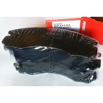 Колодки тормозные дисковые передний для MITSUBISHI L 400 / SPACE GEAR, L 400, LANCER, OUTLANDER, PAJERO, SPACE RUNNER, SPACE <b>FENOX BP43133</b>-2