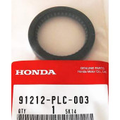 Сальник коленвала FR D15B, D17A <b>HONDA 91212-PLC-003</b>