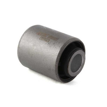Втулка передн амортизатора MITSUBISHI L200 05-15, PAJERO/MONTERO SPORT 08- <b>JIKIU BS23002</b>