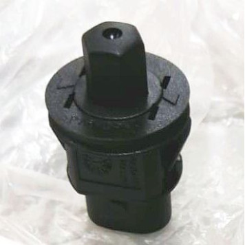 Выключатель света салона дверной / концевик ВАЗ 2115, 2170 Приора, 2190 Гранта с пыльн.2115-37102000-1