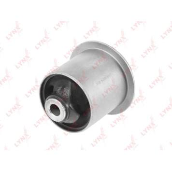 Сайлентблок балка моста <b>LYNXAUTO B8204</b>