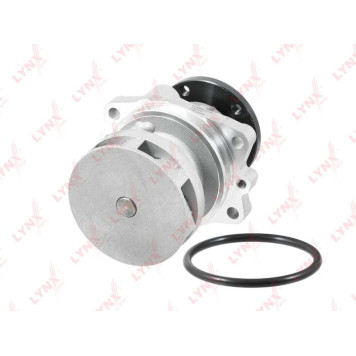 Помпа водяная подходит для BMW 3(E36/E46) 2.0-2.5 90-05 / 5(E34-E60) 2.0-3.0 >10 / 7(E38) 2.8 95-01 / 7(E65-E67) 3.0 03-08 / X3(E83) 2.5-3.0 04-08 / X5(E53) 3.0 00-06 <b>LYNXAUTO CW-0044</b>