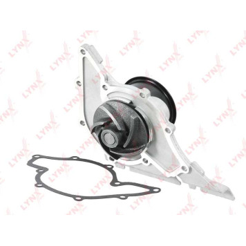 Помпа водяная подходит для AUDI A4 2.4-2.8 95-04 / A6 2.4-2.8 94-05 / A8 2.8 94-02 / 80 2.6-2.8 92-94, SKODA Superb(3U) 2.8 01-08, VW Passat 2.8 97-05 <b>LYNXAUTO CW-0047</b>