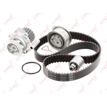 Комплект ремня грм с помпой VAG A3 00-08 / A4 00-08 / Galaxy 96-06/ Octavia 00-10 <b>LYNXAUTO PW-1095</b>