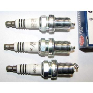 Свеча зажигания NGK BKR5EIX-11 / 5464-1