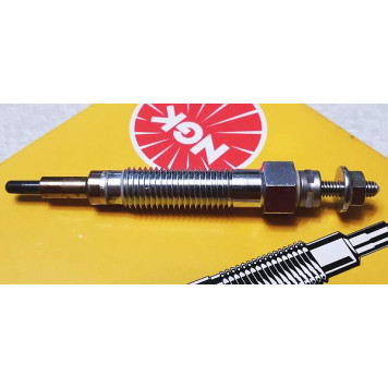 Свеча накаливания NGK CZ256 / 90066-2
