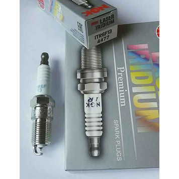 Свеча зажигания NGK ITR6F13 / 4477-1
