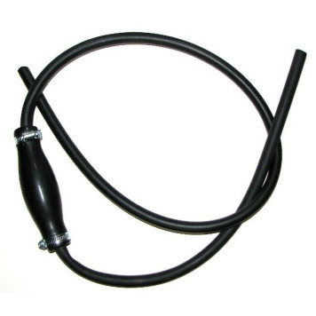 Шланг с грушей для перекачки топлива