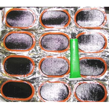 Набор заплат для ремонта камер и велошин 12шт + клей