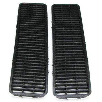 Решетка капота ВАЗ 2106 черн. (к-т) <b>Пластик 2103-8402076/77</b>