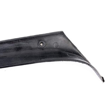 Облицовка передней стойки ВАЗ 2105 (комплект лев.+прав.) ПЛАСТИК (2105-5004060/61)-2