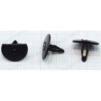 Пистон накладки двери ВАЗ 2106 <b>Пластик 2106-6102142</b>