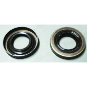 Сальник редуктора задн моста ВАЗ 2101 <b>Резинотехника 2101-2402052-01</b>