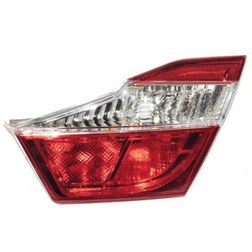 Вставка в крышку багажника TOYOTA CAMRY 11-14 <b>SAT ST-112-1314R</b>