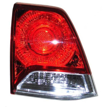 Вставка в крышку багажника TOYOTA LAND CRUISER 200 12-15 <b>SAT ST-212-13Q0L</b>