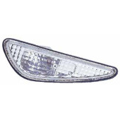 Поворотник в передний бампер NISSAN CEFIRO / MAXIMA 98-03 <b>SAT ST-215-1438R</b>