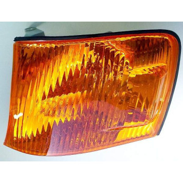 Габарит TOYOTA CHASER TOURER 96-01 желтый 22-267 <b>SAT ST-22-267L</b>