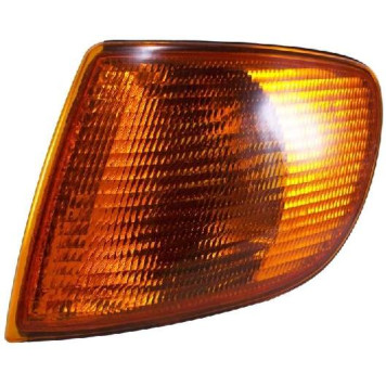 Габарит AUDI A6 94-97 желтый <b>SAT ST-441-1512YL</b>