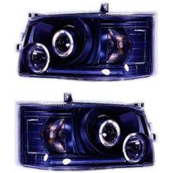 Фара TOYOTA HIACE / QUANTUM 05- черный диоды тюнинг комплект лев.+прав. <b>SONAR PF-SN-D12-1108P-RDBM2</b>