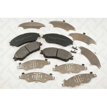 000 663B-SX_колодки дисковые передние с антискрип. пластинами_ Suzuki SX4 1.61.6DDiS 13> <b>STELLOX 000663BSX</b>