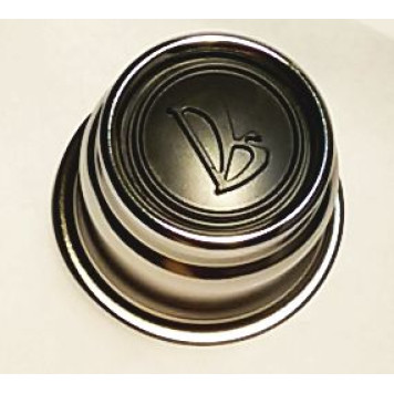 Колпак ступицы ВАЗ 2107 металл с черной эмблемой ПЛАСТИК (2107-3101012)-1