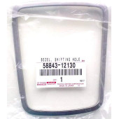 Оригинальная деталь малого габарита <b>TOYOTA 58843-12130</b>