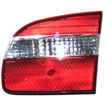 Вставка в крышку багажника TOYOTA COROLLA 97-00 <b>TYC TG-212-1305R-A</b>