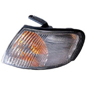 Габарит NISSAN PULSAR / ALMERA 97-00 хрусталь <b>TYC TG-215-1588R-AE</b>