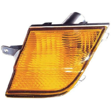 Поворотник в решетку NISSAN MARCH / MICRA 02-05 <b>TYC TG-215-1670L-UE</b>