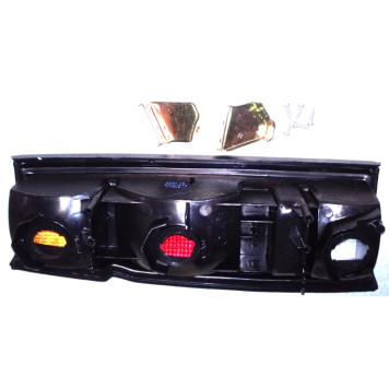 Фонарь задний NISSAN DATSUN 88-92 прав. <b>TYC TG-215-1926R</b>-1