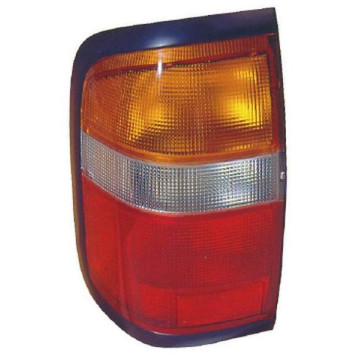 Фонарь задний NISSAN TERRANO 95-99 <b>TYC TG-215-19B0R-A</b>