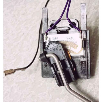 Датчик уровня топлива ВАЗ 2190 <b>УТЕС ДУТ-2190 9П5.139.031-10</b>-3