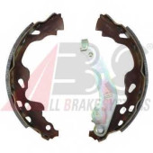 Комплект тормозных колодок для CITROEN C1 / OPEL AGILA / PEUGEOT 107, 108 / SUZUKI SPLASH, SWIFT, SX4 / TOYOTA AYGO, YARIS <b>A.B.S. 9165</b>