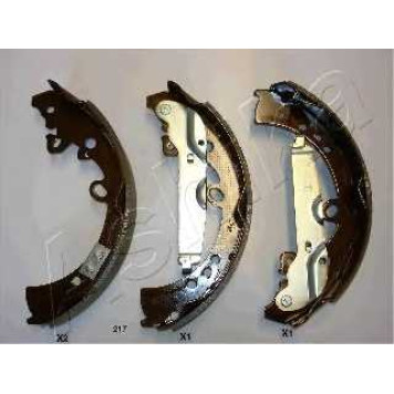 Комплект тормозных колодок задний для TOYOTA HILUX(GGN#,KUN#,LAN#,TGN#) <b>ASHIKA 55-02-217</b>