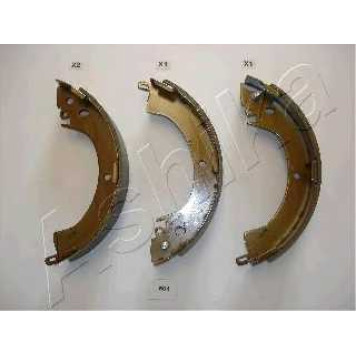 Комплект тормозных колодок задний для MITSUBISHI L 200, L 300, L 400 / SPACE GEAR, PAJERO <b>ASHIKA 55-05-501</b>