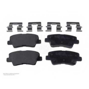 Колодки тормозные дисковые задний для HYUNDAI i30 CW(GD), i30(GD), VELOSTER(FS) / KIA CEED(ED,JD), CEE`D(JD), PRO CEE?D(JD), SOUL(AM,PS) <b>BLUE PRINT ADG042160</b>