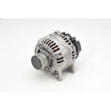 Генератор 155А для RENAULT CLIO, GRAND SCENIC, KANGOO / GRAND KANGOO, KANGOO BE BOP, KANGOO Express, MEGANE, MODUS, SCENIC <b>BOSCH 0 124 525 534</b>