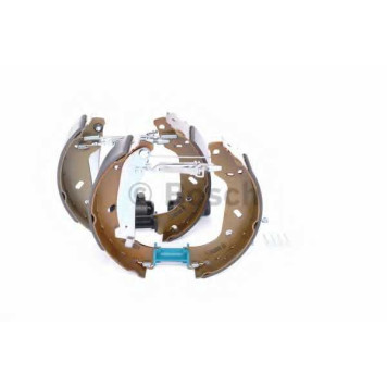 Комплект тормозных колодок для CITROEN EVASION, JUMPY / FIAT SCUDO, ULYSSE / PEUGEOT 806, EXPERT <b>BOSCH 0 204 114 112</b>-3