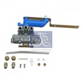 Регулятор высоты дор. просвета авто. с пневмат. подвеской DT 1.22393