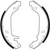 Комплект тормозных колодок задний для RENAULT 11, 19, 21, 9, CLIO, RAPID, SUPER 5, TWINGO <b>FERODO FSB243</b>