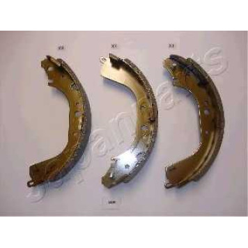 Комплект тормозных колодок задний для TOYOTA LAND CRUISER(#J6#, #J7#, #J8#, BJ4#, BJ7#, HZJ7#, KZJ7#, LJ7#, PZJ7#, RJ7#) <b>JAPANPARTS GF-205AF</b>