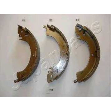 Комплект тормозных колодок задний для MITSUBISHI L 200, L 300, L 400 / SPACE GEAR, PAJERO <b>JAPANPARTS GF-501AF</b>