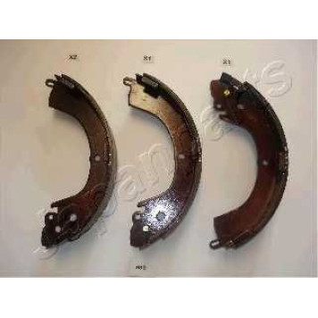 Комплект тормозных колодок задний для MITSUBISHI L 200, L 400 / SPACE GEAR, L 400, PAJERO <b>JAPANPARTS GF-583AF</b>