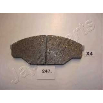 Колодки тормозные дисковые передний для TOYOTA CELICA, COROLLA, HIACE, HILUX, PASEO / VW TARO <b>JAPANPARTS PA-247AF</b>