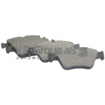 Колодки тормозные дисковые передний для MERCEDES C(S202,W202), CLK(A208,C208), E(S210,W210), SLK(R170) <b>JP GROUP 1363600910</b>