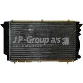 Радиатор охлаждения двигателя JP GROUP 1114202700